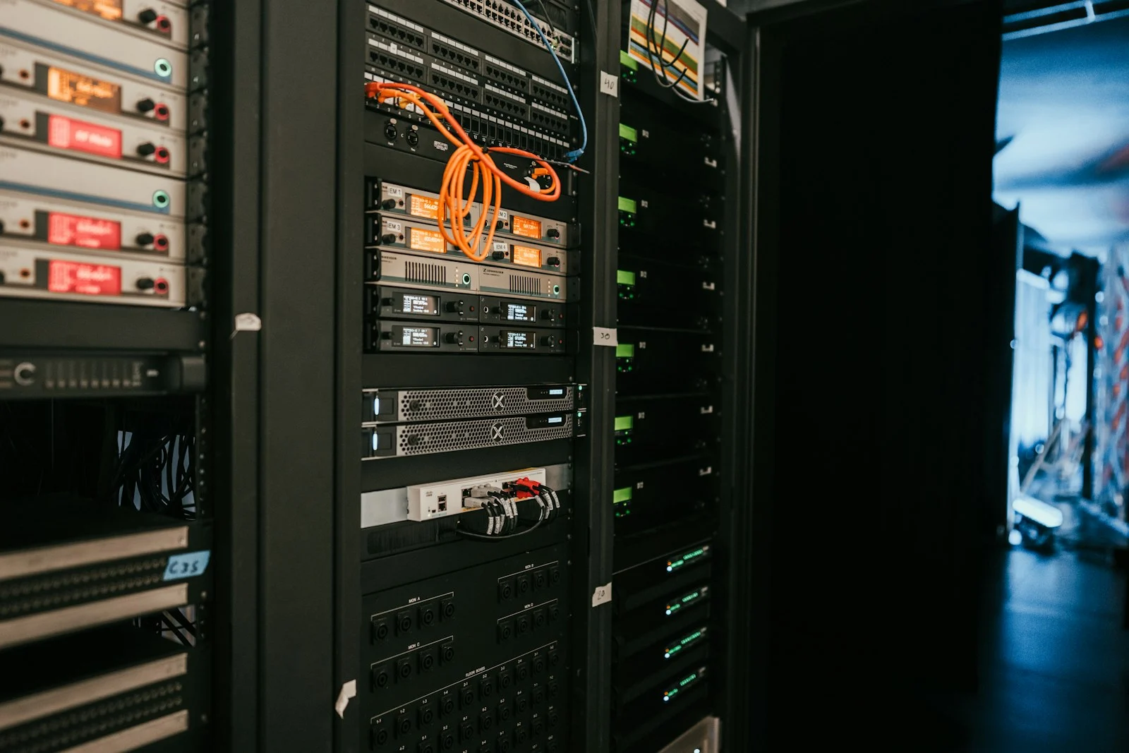 Server racks used as a data center planning reference